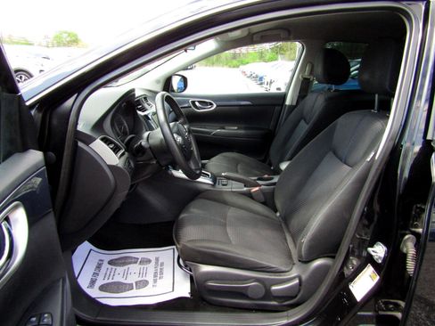 Used 2019 Nissan Sentra SR image 16