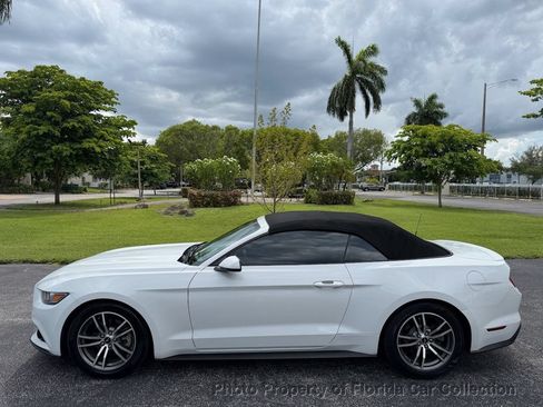 Used 2017 Ford Mustang Premium RWD image 31