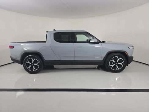 Used 2024 Rivian R1T Adventure Dual AWD/4WD image 6