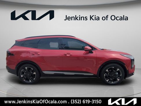 New 2026 Kia Sportage SX image 2