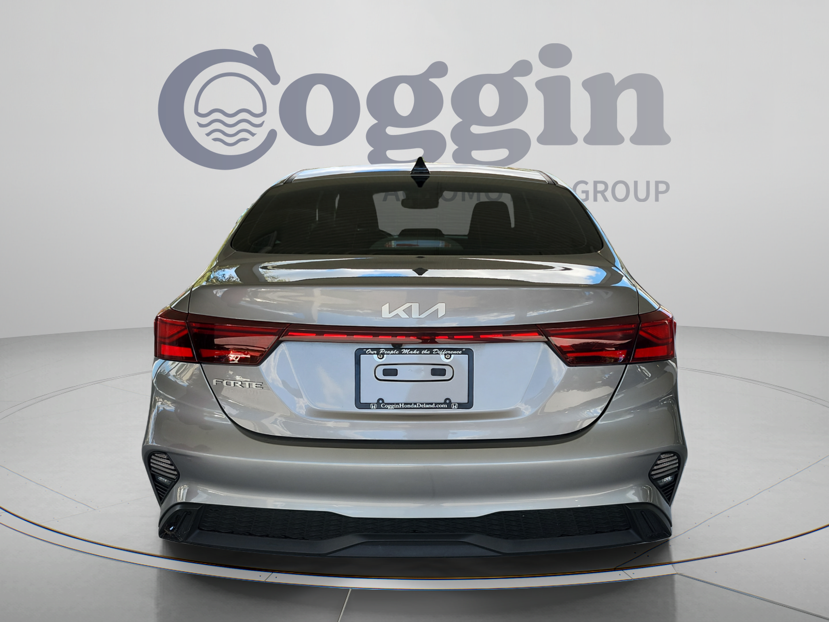 Used 2023 Kia Forte LXS FWD image 4