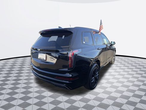 Certified 2024 Cadillac XT6 Sport w/ LPO, Onyx Lite Package image 6