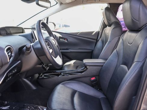 Used 2017 Toyota Prius Prime FWD image 17