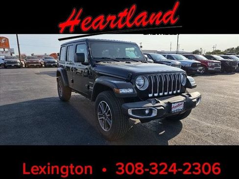 Used 2023 Jeep Wrangler Unlimited Sahara AWD/4WD image 1