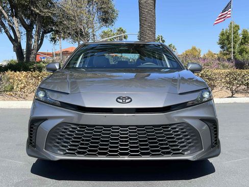 Used 2025 Toyota Camry SE w/ Convenience Package FWD image 42