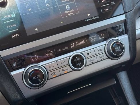 Used 2017 Subaru Outback 2.5i Premium AWD/4WD image 22