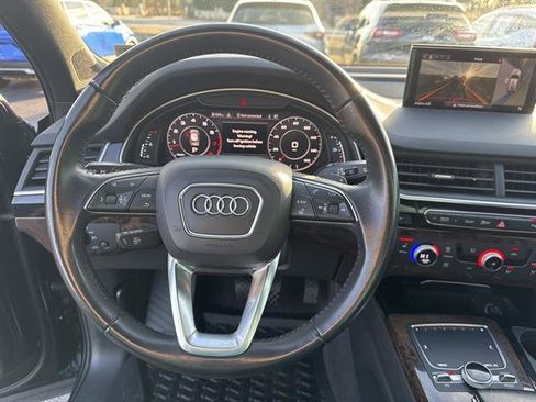 Used 2017 Audi Q7 3.0T Premium Plus w/ Premium Plus Package image 11