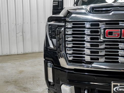 Used 2024 GMC Sierra 3500 Denali w/ Denali Reserve Package AWD/4WD image 47