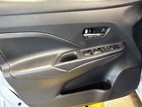 Used 2025 Nissan Versa SV w/ Trunk Package FWD image 25