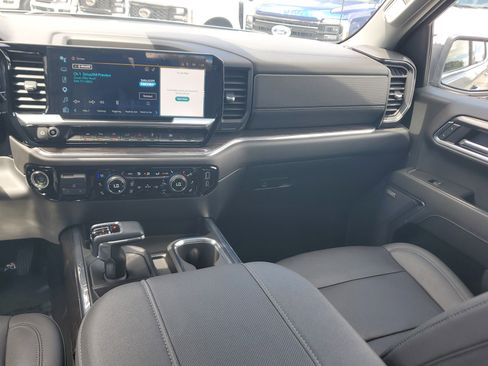 Used 2024 Chevrolet Silverado 1500 LTZ image 16