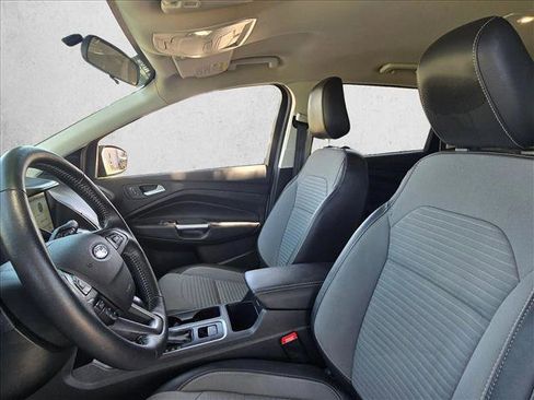 Used 2019 Ford Escape SE FWD image 14