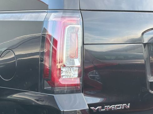 Used 2016 GMC Yukon SLT RWD image 14