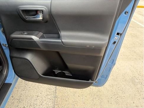 Used 2018 Toyota Tacoma TRD Pro image 16