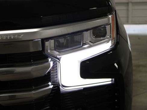 New 2026 Chevrolet Silverado 1500 High Country AWD/4WD image 17