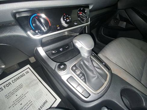 Used 2023 Kia Seltos LX AWD/4WD image 19
