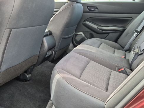 Used 2024 Nissan Altima 2.5 SV FWD image 21