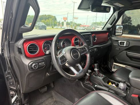 Used 2021 Jeep Wrangler Unlimited Rubicon AWD/4WD image 4