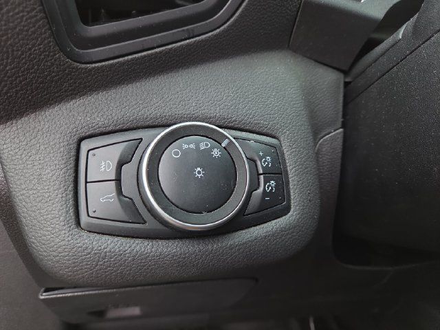 Used 2017 Ford Escape SE FWD image 16
