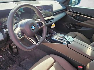 New 2026 BMW 530i w/ M Sport Package RWD video 3