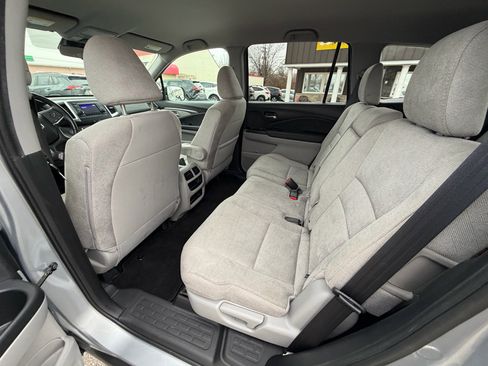 Used 2019 Honda Pilot LX image 10