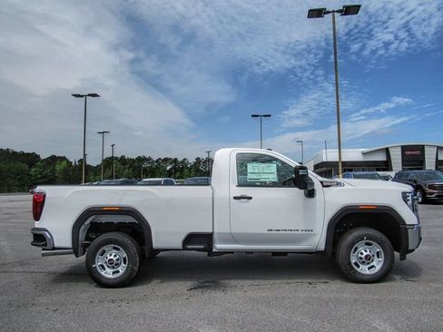 New 2025 GMC Sierra 2500 Pro image 3