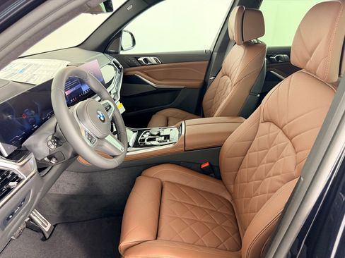 New 2026 BMW X5 xDrive40i w/ M Sport Package image 5