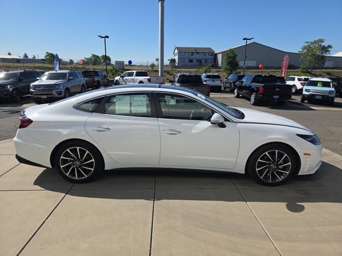 Used 2023 Hyundai Sonata Limited FWD image 6