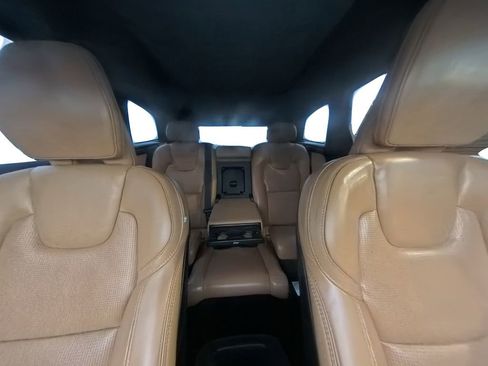 Used 2024 Volvo XC60 T8 Ultimate w/ Protection Package Premier image 26