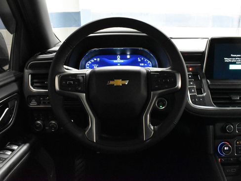 Used 2022 Chevrolet Tahoe LT w/ LT Signature Package image 9