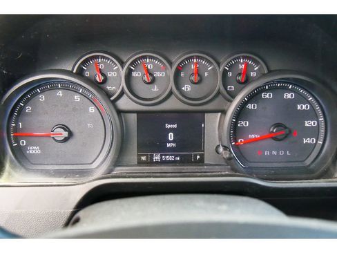 Used 2019 Chevrolet Silverado 1500 Custom w/ Custom Value Package AWD/4WD image 21