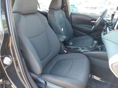 Used 2020 Toyota Corolla LE image 10