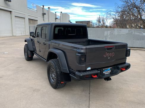 Used 2022 Jeep Gladiator Rubicon w/ Cold Weather Group image 3