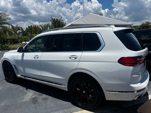 Used 2019 BMW X7 xDrive50i w/ Cold Weather Package AWD/4WD image 4