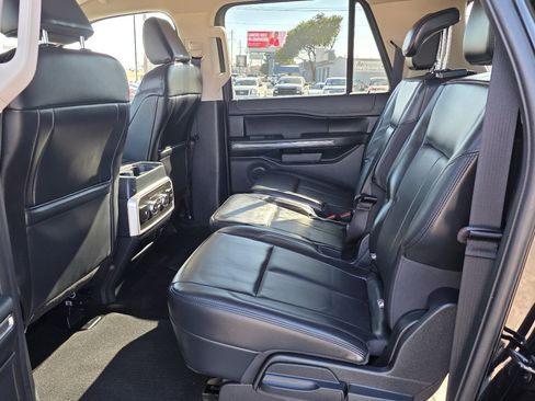 Used 2022 Ford Expedition Max XLT image 13