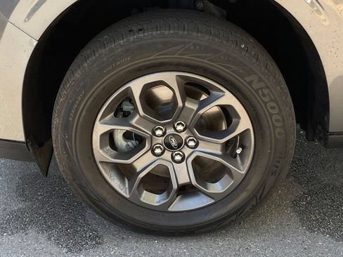 Used 2023 Ford Maverick XLT w/ XLT Luxury Package FWD image 32