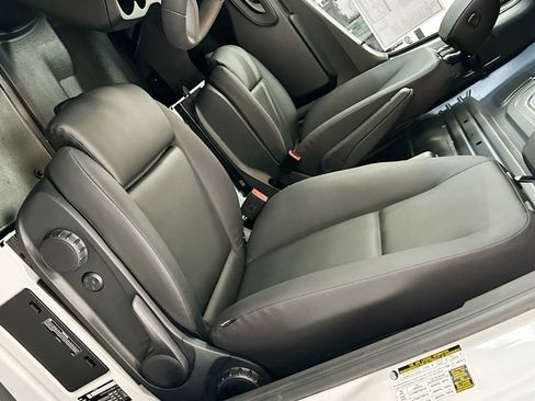 Used 2026 Mercedes-Benz Sprinter 144 Cargo image 19