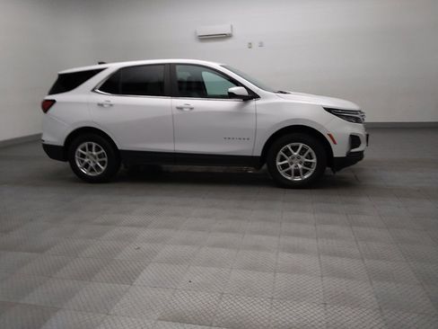 Used 2022 Chevrolet Equinox LT AWD/4WD image 11