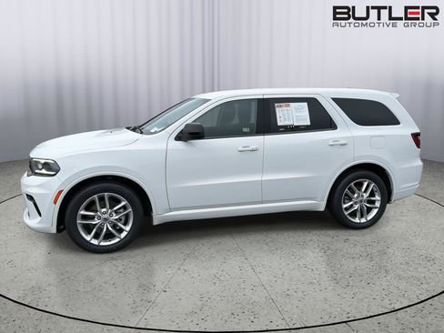 Used 2023 Dodge Durango GT RWD image 3