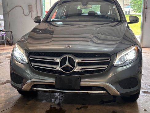 Used 2019 Mercedes-Benz GLC 300 4MATIC image 12