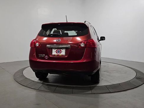 Used 2014 Nissan Rogue S w/ Convenience Package FWD image 4
