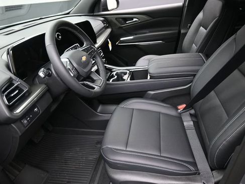 New 2026 Chevrolet Traverse LT image 8