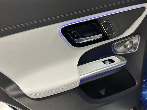 New 2026 Mercedes-Benz GLC 300 4MATIC image 24