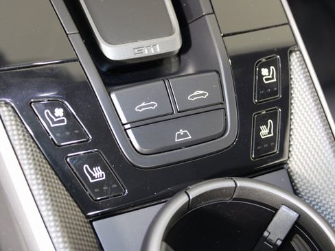 Used 2024 Porsche 911 Carrera S image 35