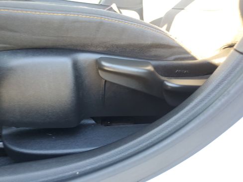 Used 2018 Chevrolet Cruze LS FWD image 15