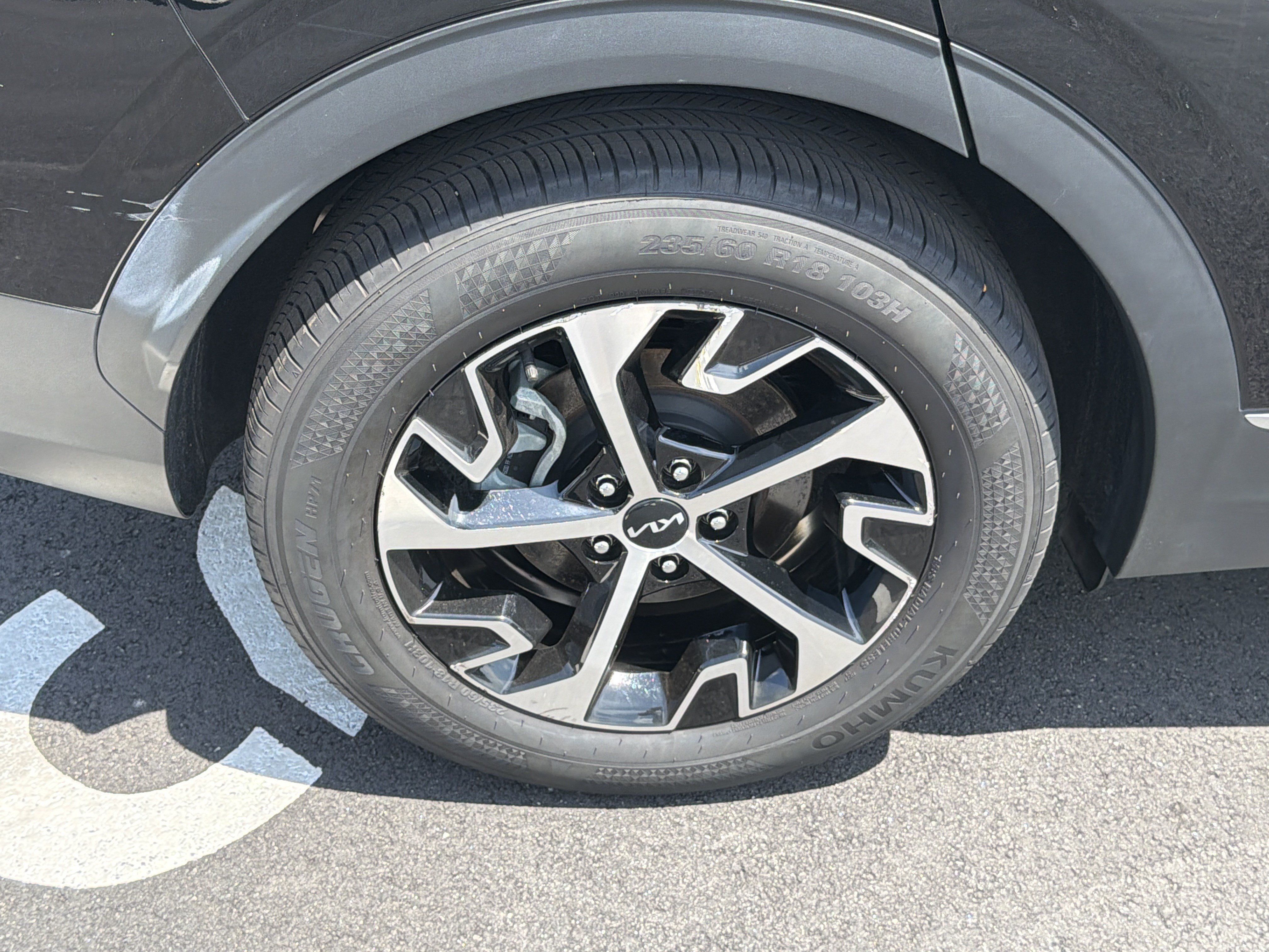 Certified 2024 Kia Sportage EX FWD image 17