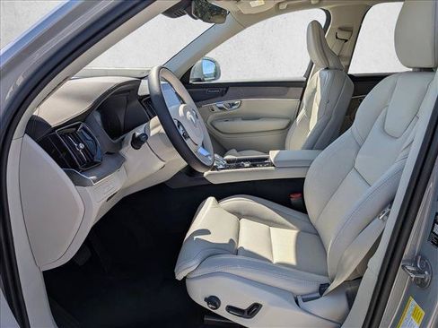 New 2026 Volvo XC90 T8 Ultra w/ Protection Package Premier AWD/4WD image 4