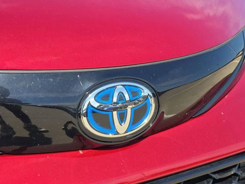 Used 2025 Toyota Sienna XSE w/ XSE Premium Package AWD/4WD image 10
