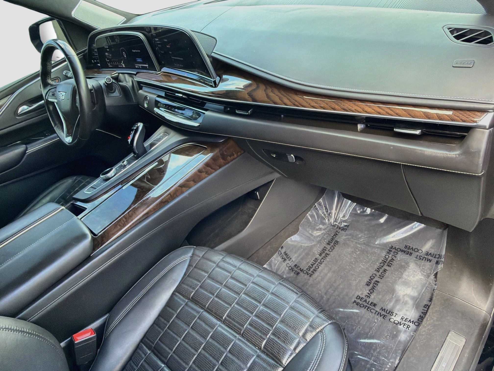 Used 2022 Cadillac Escalade Premium Luxury Platinum AWD/4WD image 15