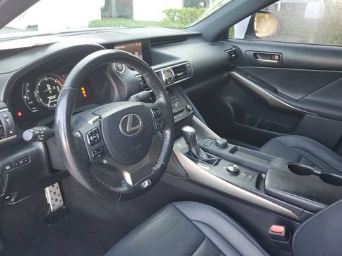 Used 2019 Lexus IS 300 F Sport w/ F Sport Package RWD image 21