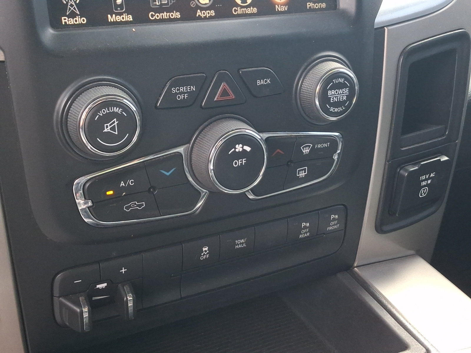 Used 2015 RAM 1500 Lone Star AWD/4WD image 15